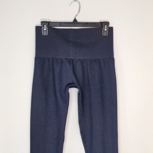 Assets by SPANX Red Hot Label High Waisted Blue Navy Leggings Ankle Size L - Picture 3 of 13